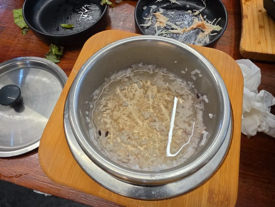 Sungnyung from the hot pot rice enjoyed at the end of the meal