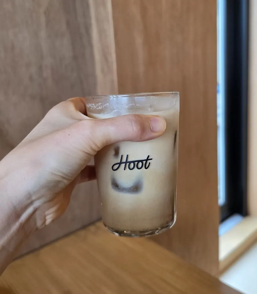 Hoot vanilla latte