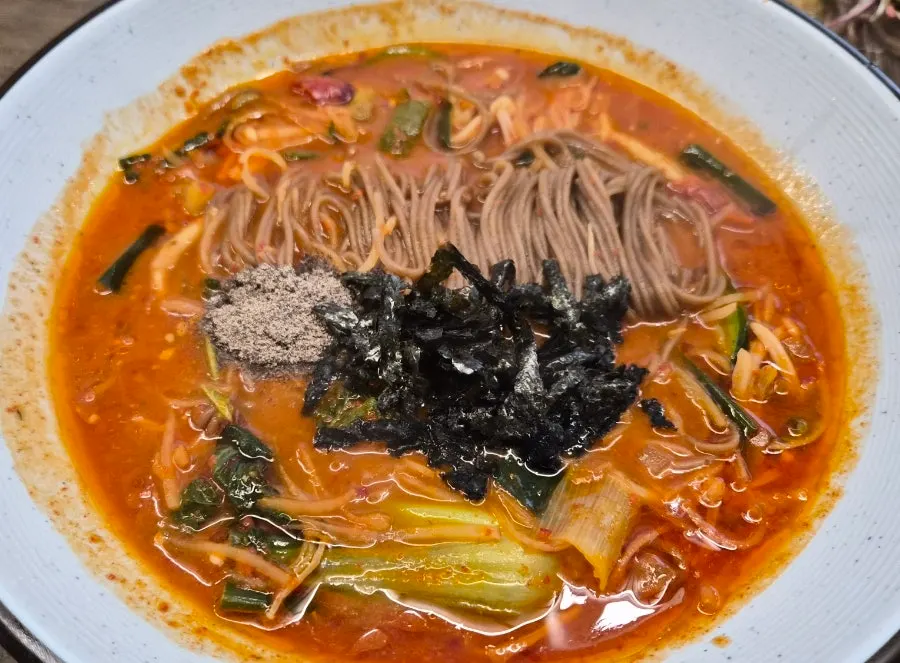 A Hyeondae Memil meal while looking for a warm broth dish