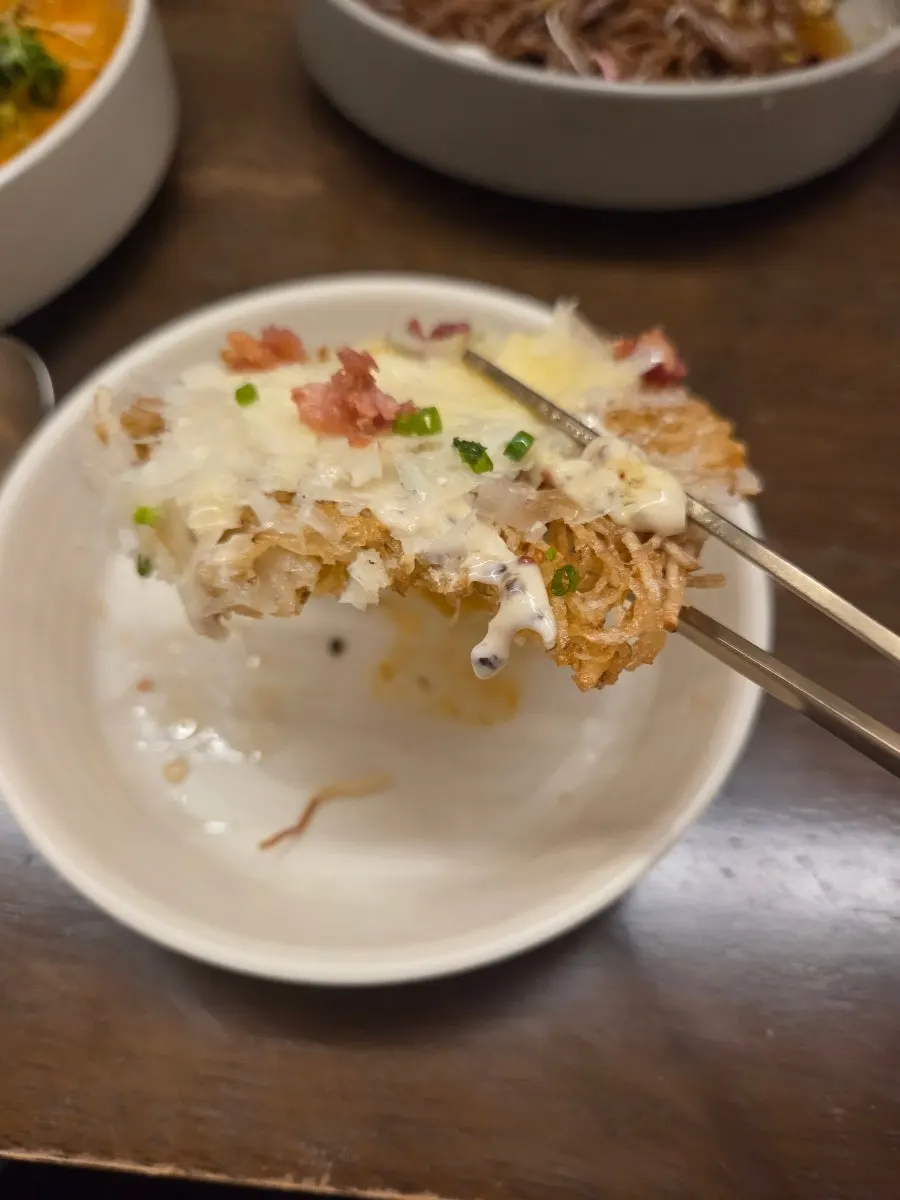 Truffle-scented potato pancake anju