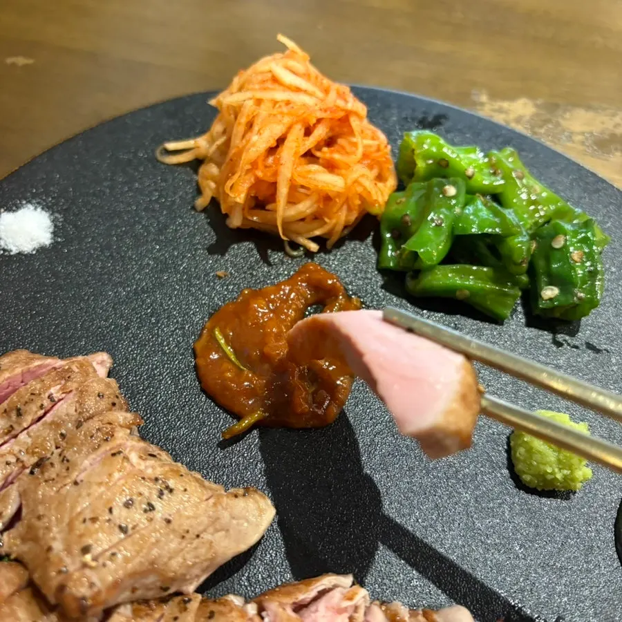 안심수육 곁들임 반찬