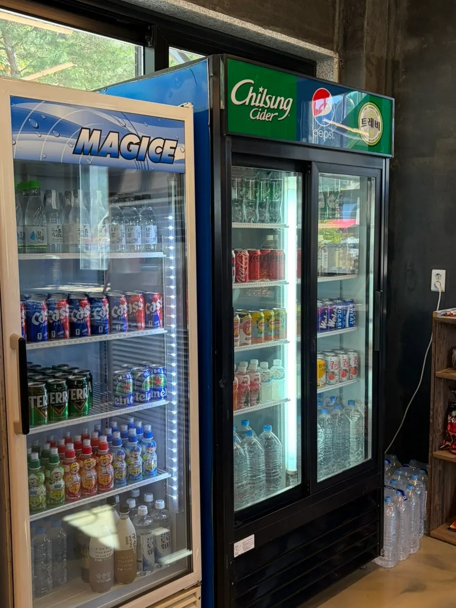 The snack shop and arcade game area