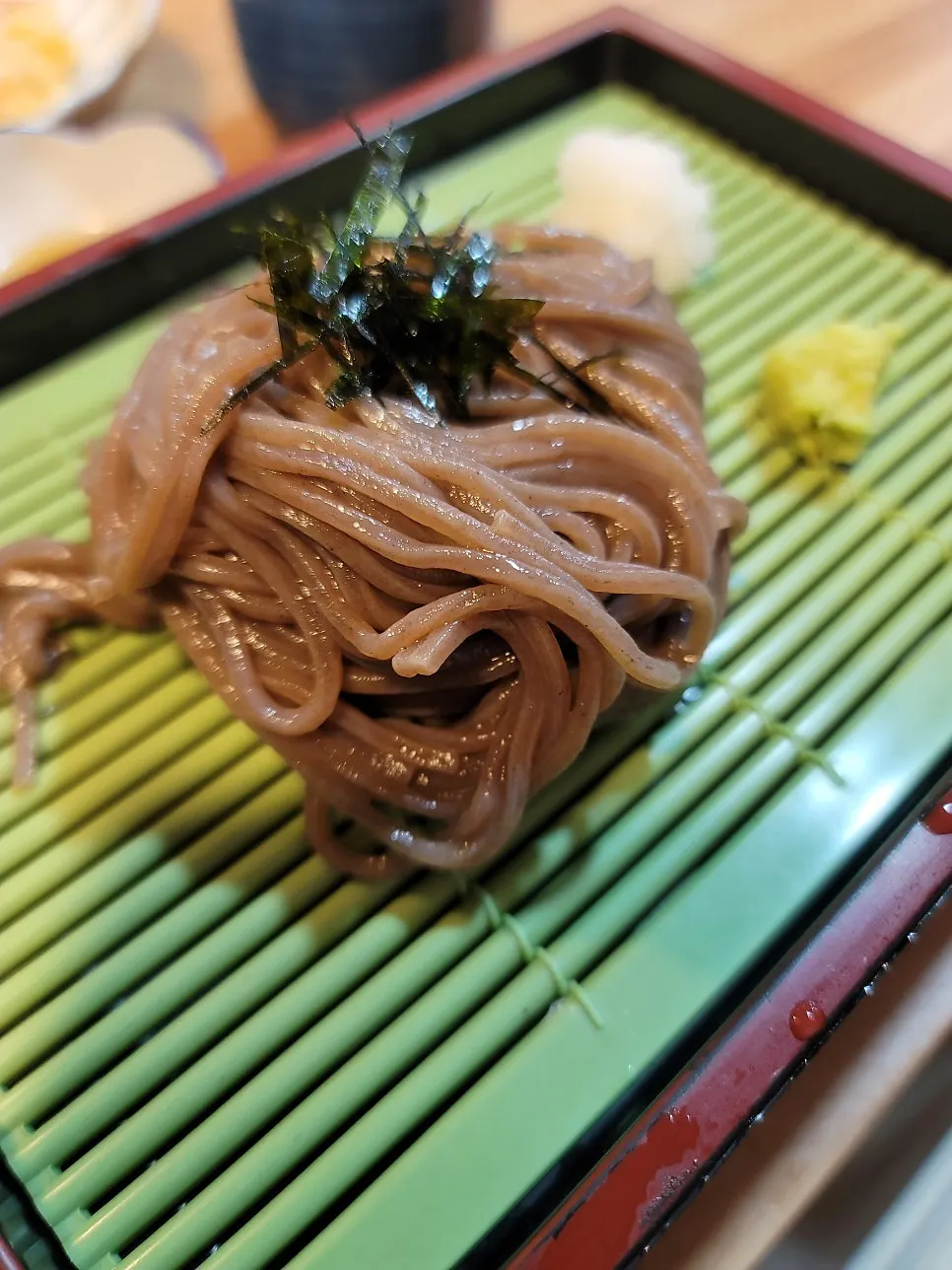 A refilled plate of tuna sushi