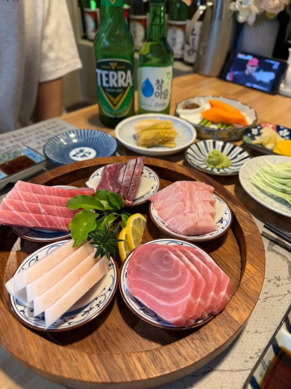 코스 시작으로 나온 따뜻한 참치 죽