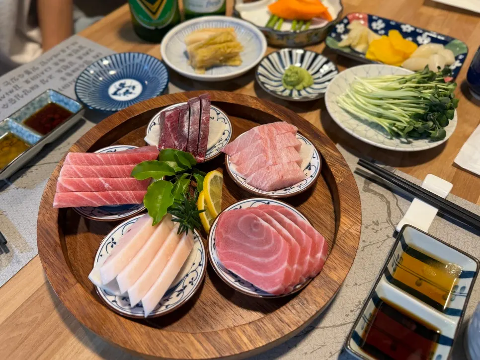 마구로참치 첫 번째 참치회 접시