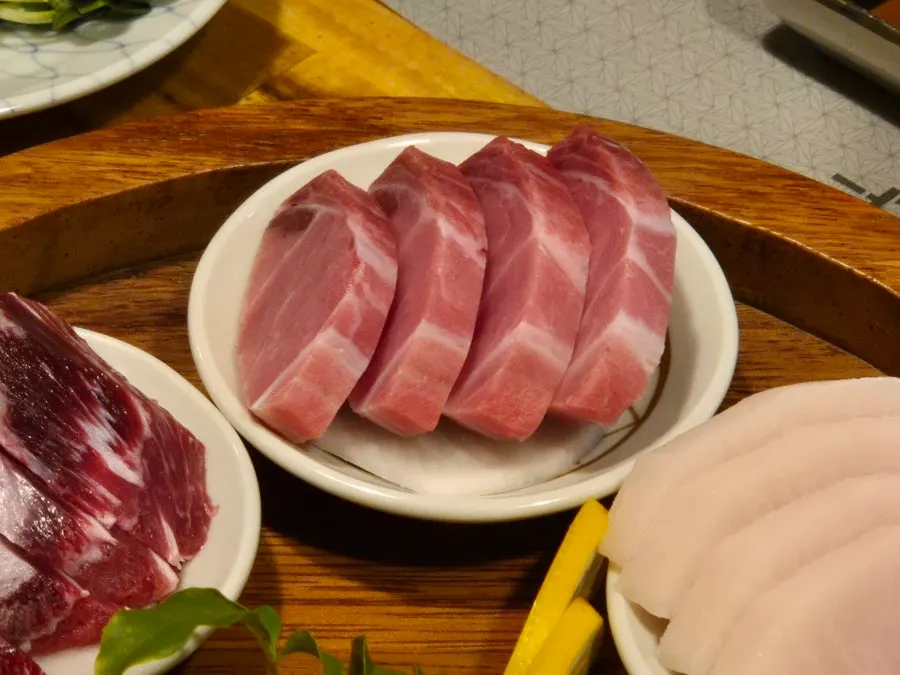 생와사비를 올린 참다랑어 뱃살