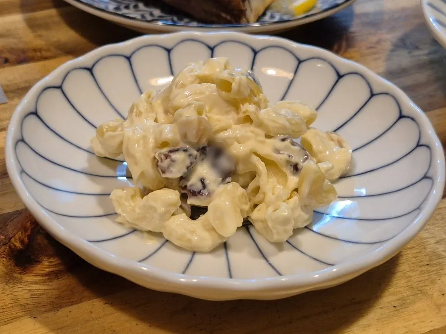 두 번째 참치 한 판의 부위 접시