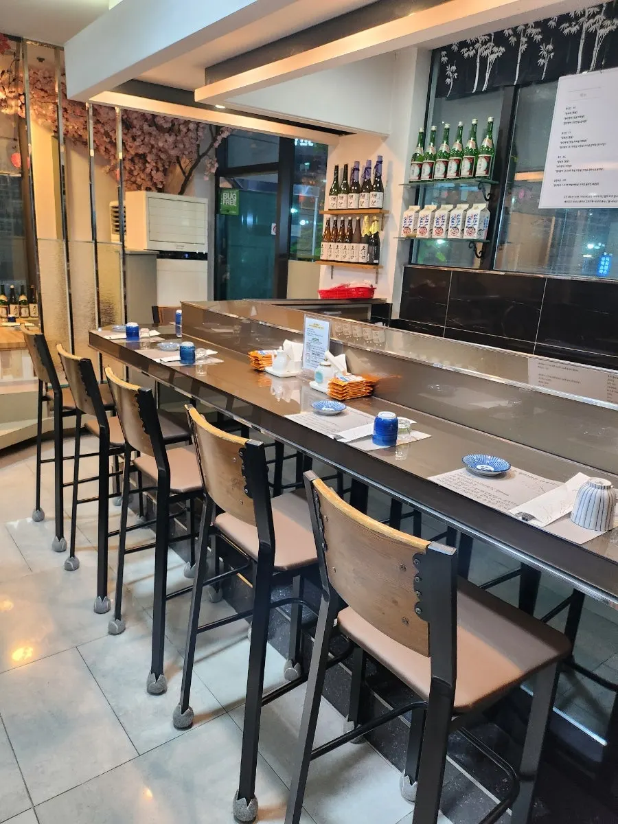 마구로참치 매장 외관과 내부