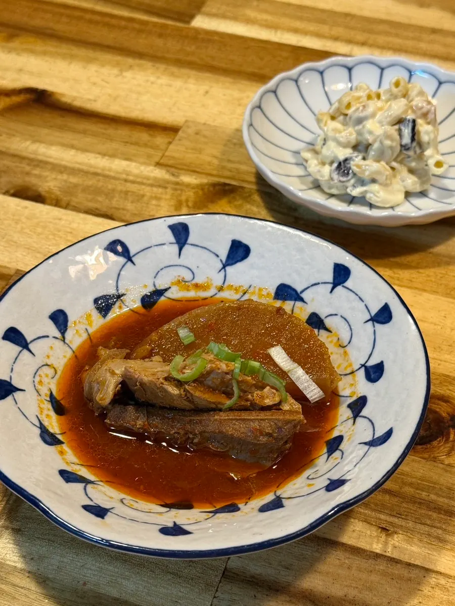 무순과 함께 즐기는 참치 초밥