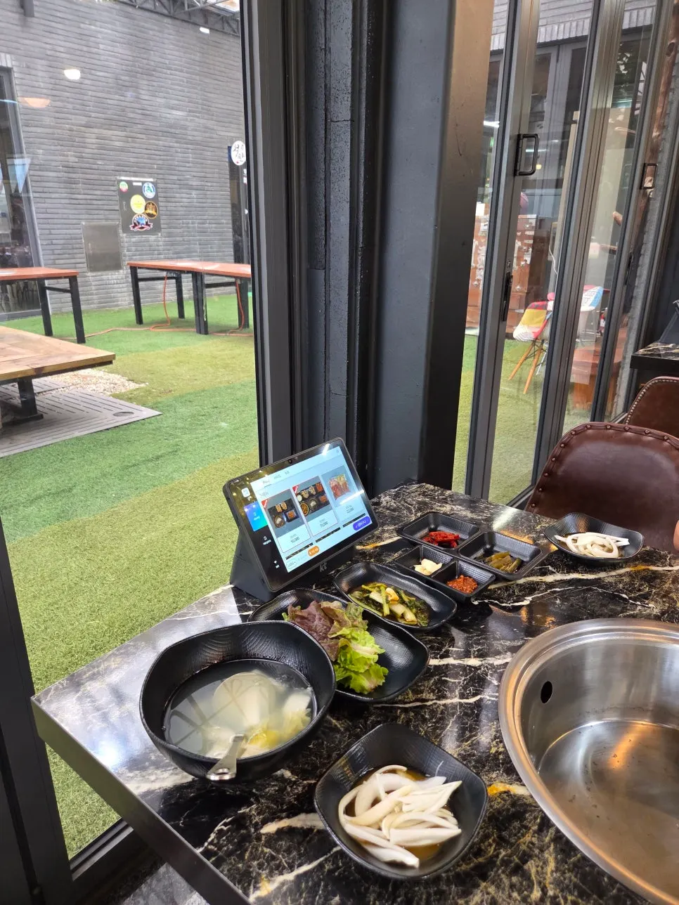 Set menu information with grilled deodeok and makguksu