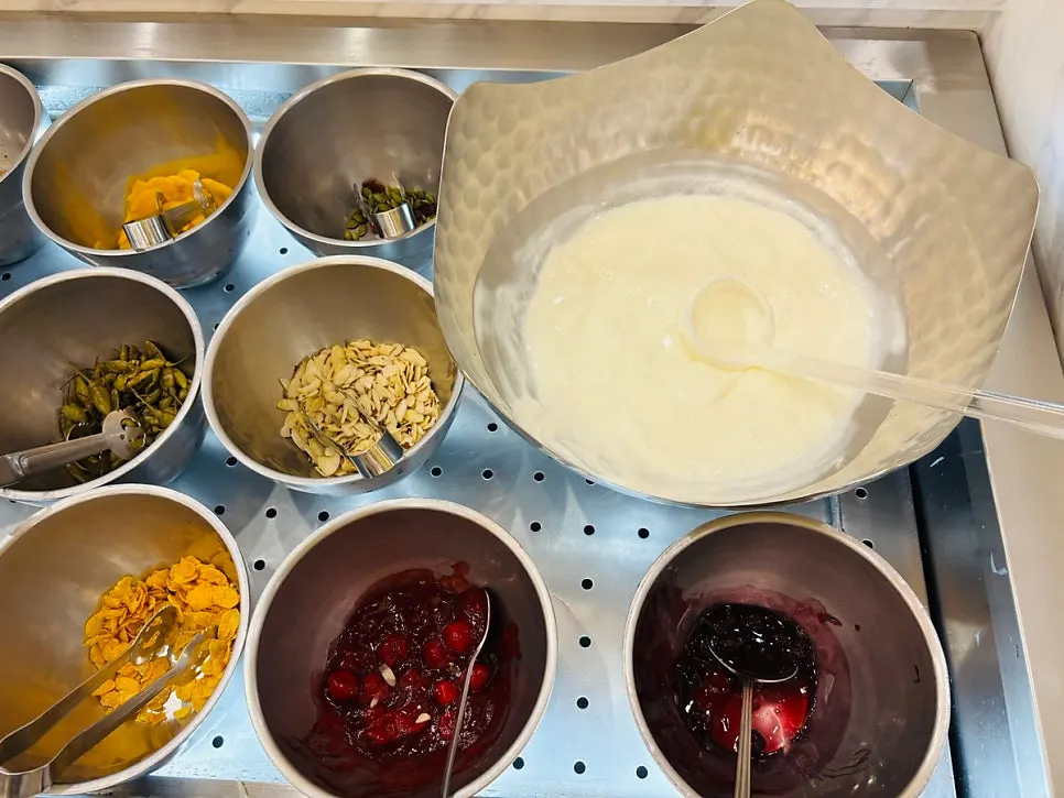 The salad corner at QooQoo Chuncheon Branch