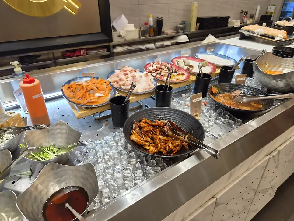 Photo before using the self-serve bar