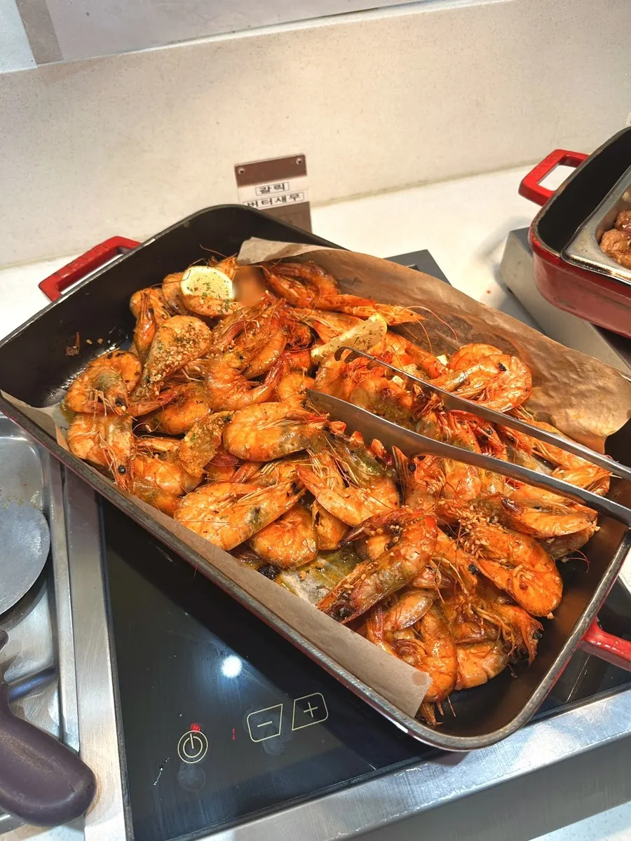 Hot food station at QooQoo Chuncheon Branch
