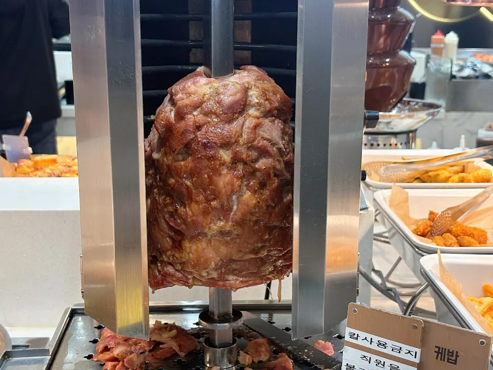 BBQ corner at QooQoo Chuncheon Branch