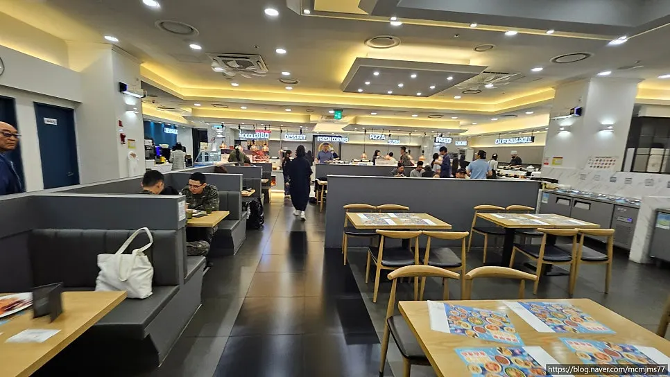 Entering QooQoo Chuncheon Branch after the open-run wait