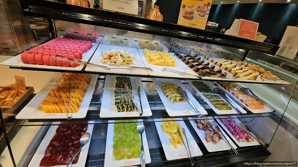 Buffet corner with hot dishes