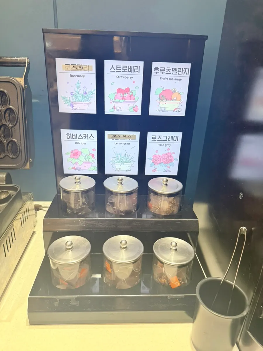 Tea corner with green tea, hibiscus and other tea bags