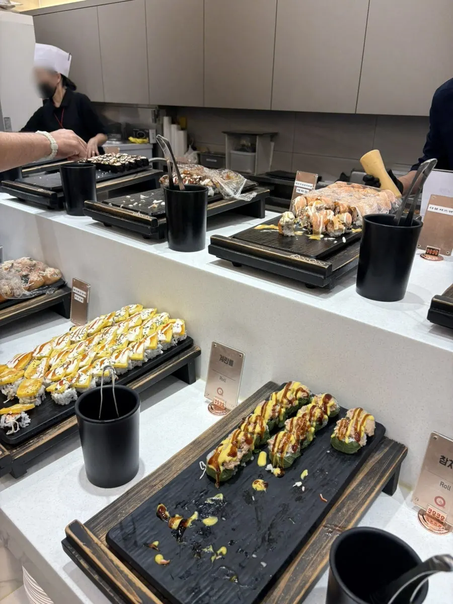 A sushi plate including beef sushi