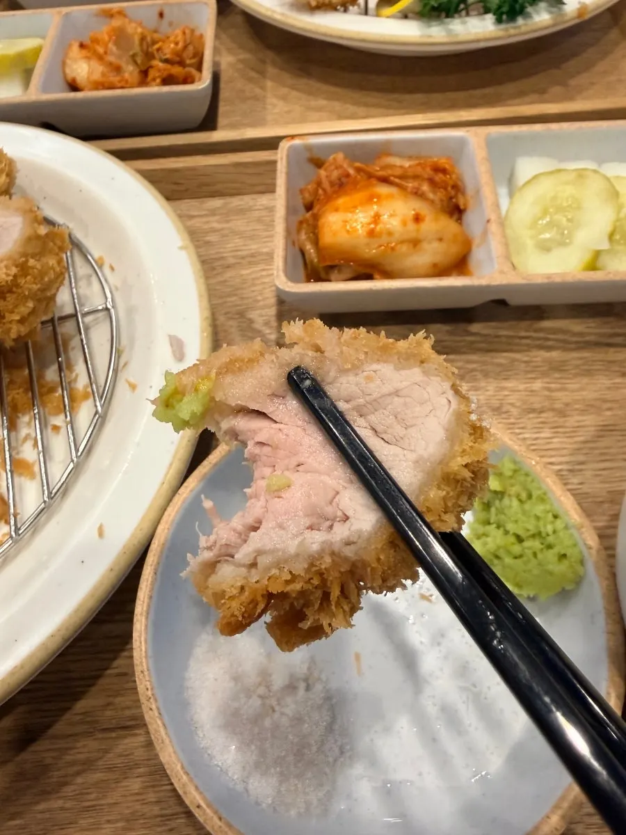 Loin and tenderloin tonkatsu set meals