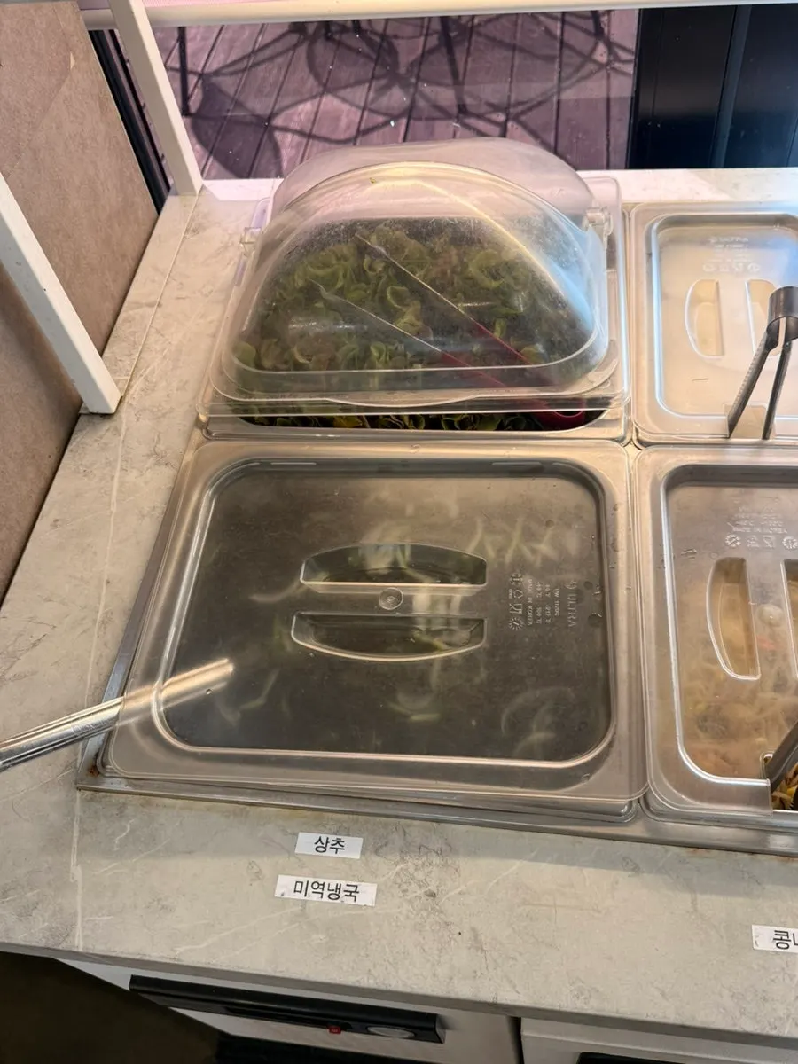Lettuce wraps and cold seaweed soup at the self-serve bar
