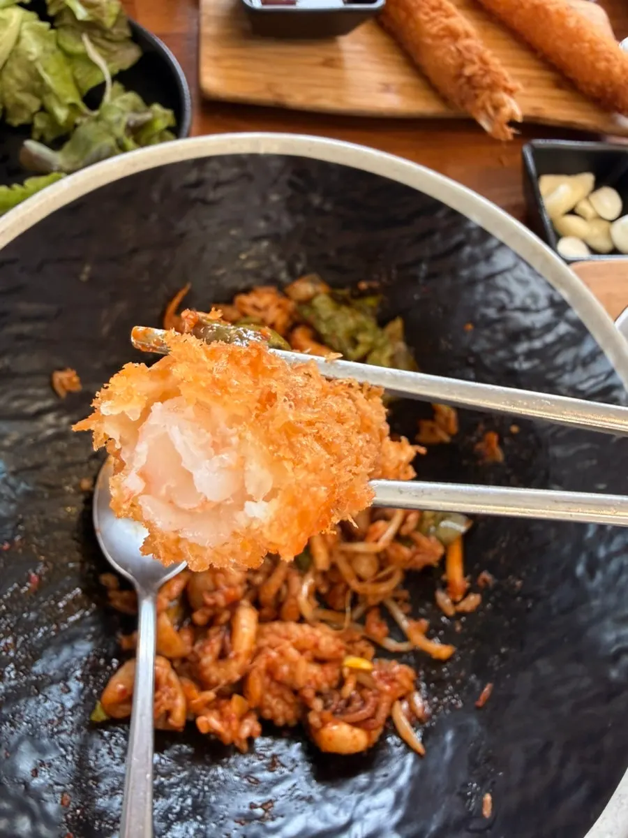 Crispy fried king shrimp tempura