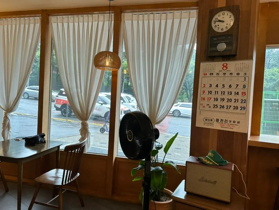 Poke and sikhye packed to go from Eopcheonri382 Chungbuk National University Branch