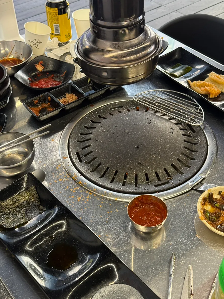 Table after finishing the meal at the barbecue restaurant
