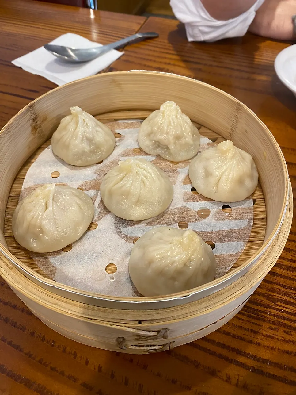 찜기에 담긴 쇼롱포오