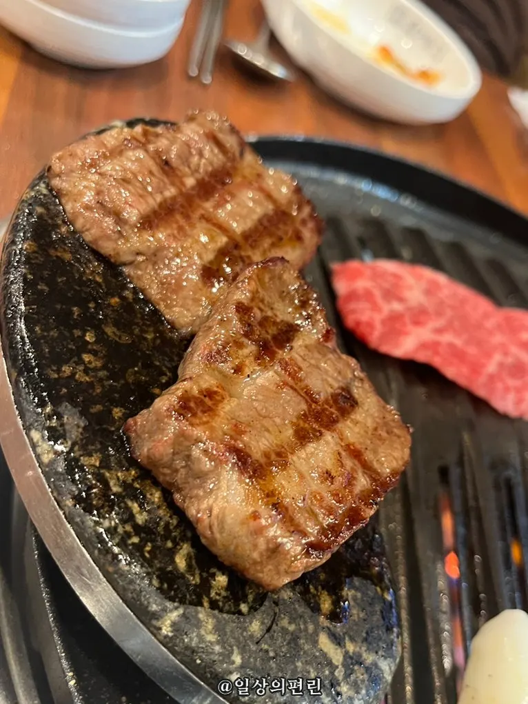 불판에 구워지는 숙성 진갈비살