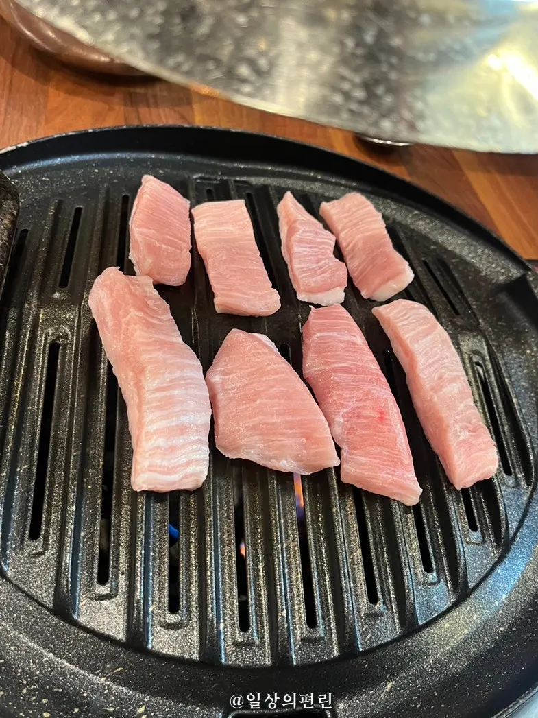 노릇하게 구워진 항정살