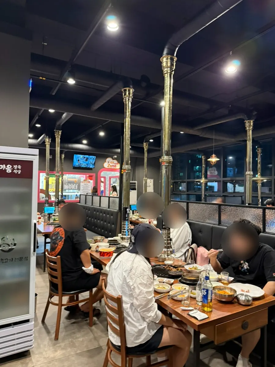 한마음정육식당 충주호암점 매장 입구