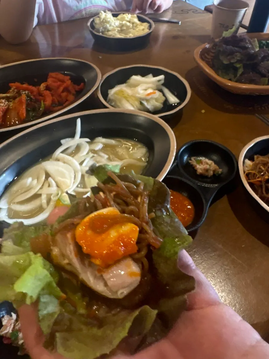 촉촉하고 부드러운 족발 한상