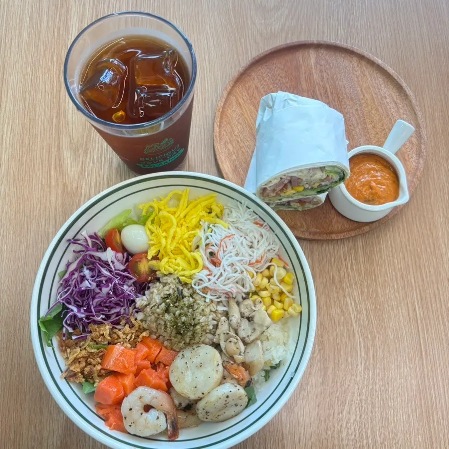 Panduan menu di kaunter Salad Ring