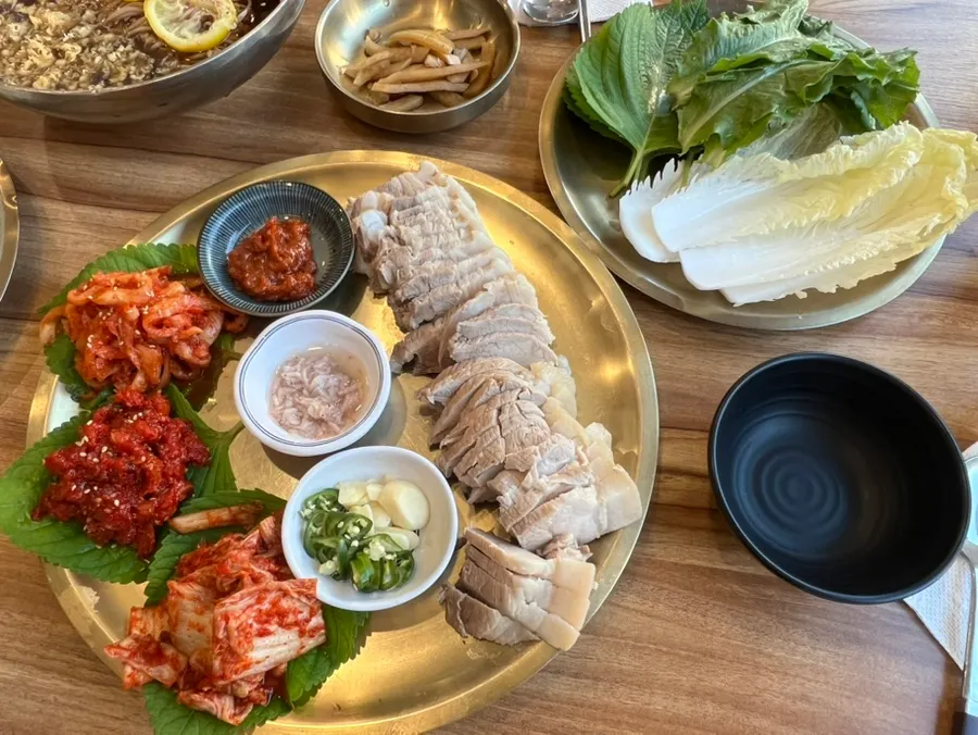 Small bossam and set meal menu