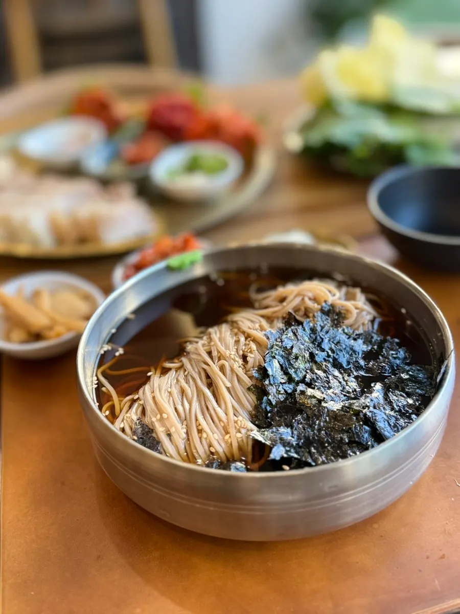 Buckwheat noodles in cold broth