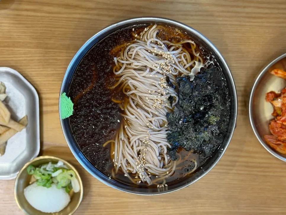 살얼음 육수의 전주식 메밀소바