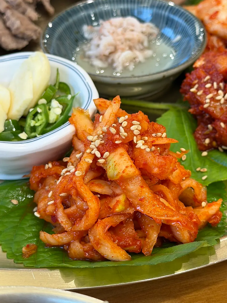 보쌈과 함께 나온 명태회