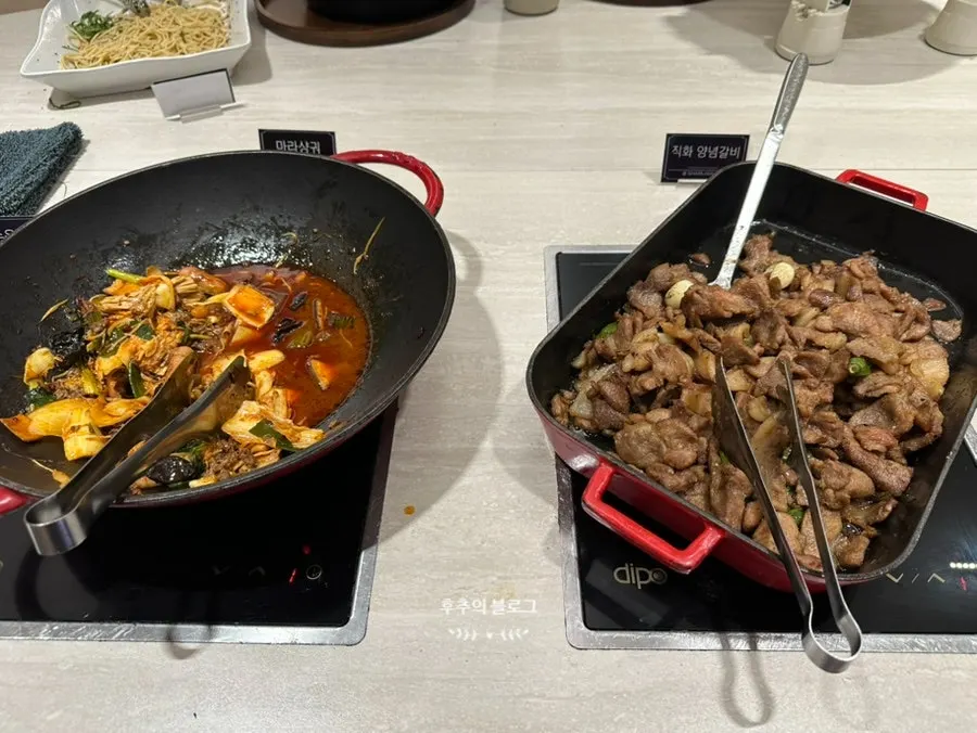 셀프바 반찬 코너