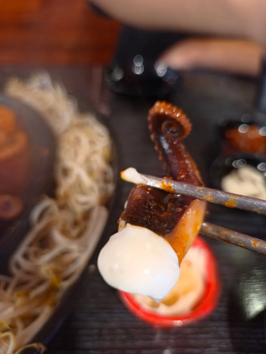 Jjuksami's octopus enjoyed as an evening drinking snack