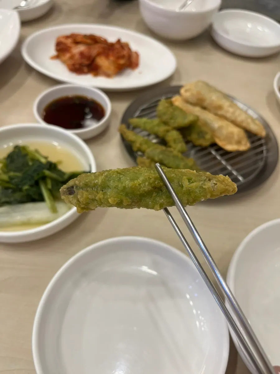 Crispy fried loach