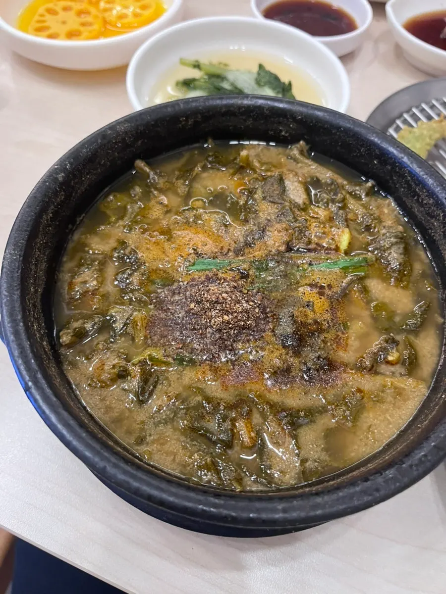 A bowl of chueotang broth
