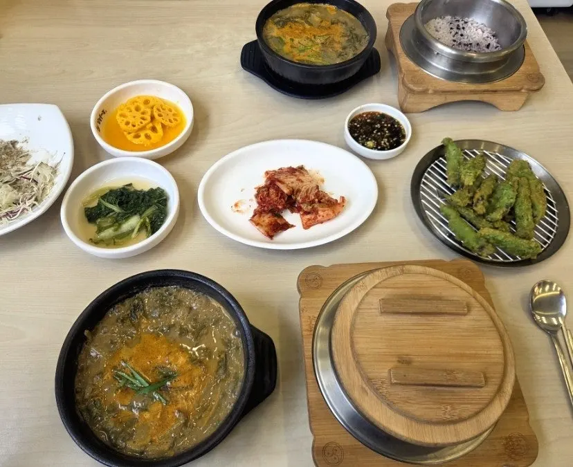 추어탕과 우렁추어탕, 미꾸라지튀김 상차림