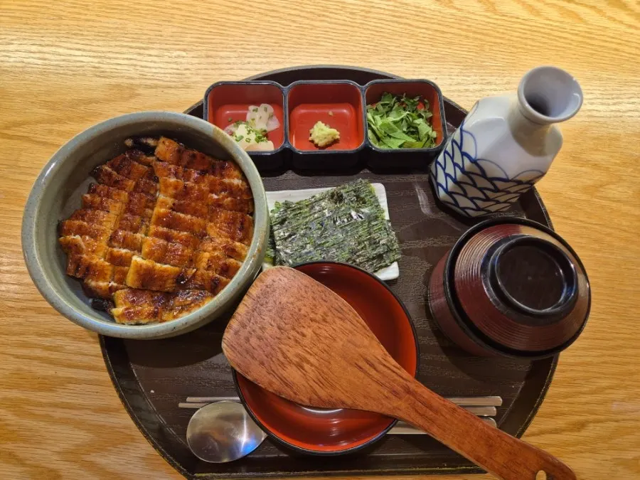 Nagoya-style eel rice bowl, hitsumabushi