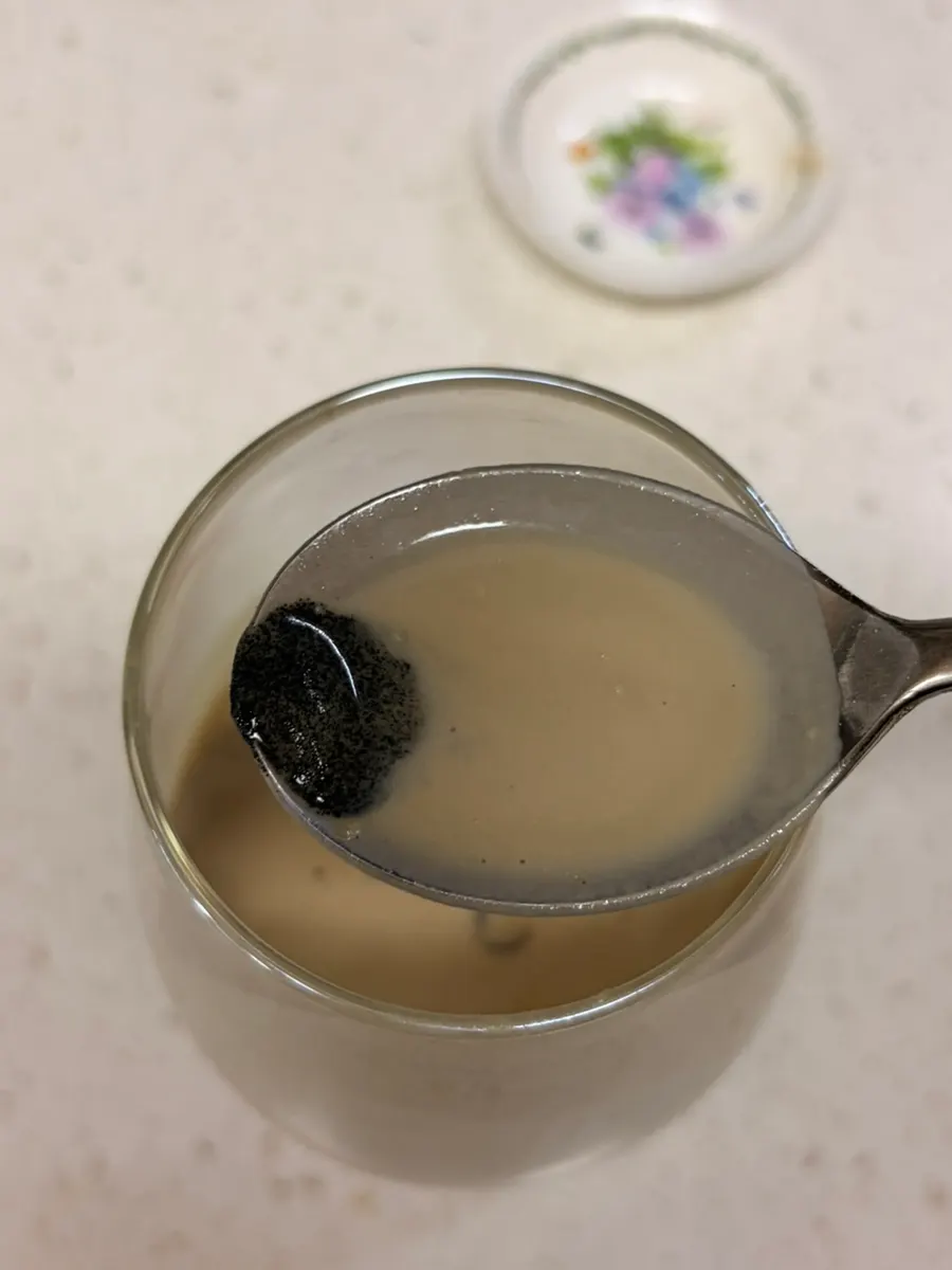 Stirring the seoritae protein drink well before drinking
