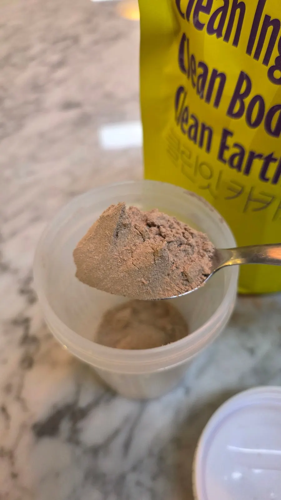 담백한 카카오맛 단백질 쉐이크 경험