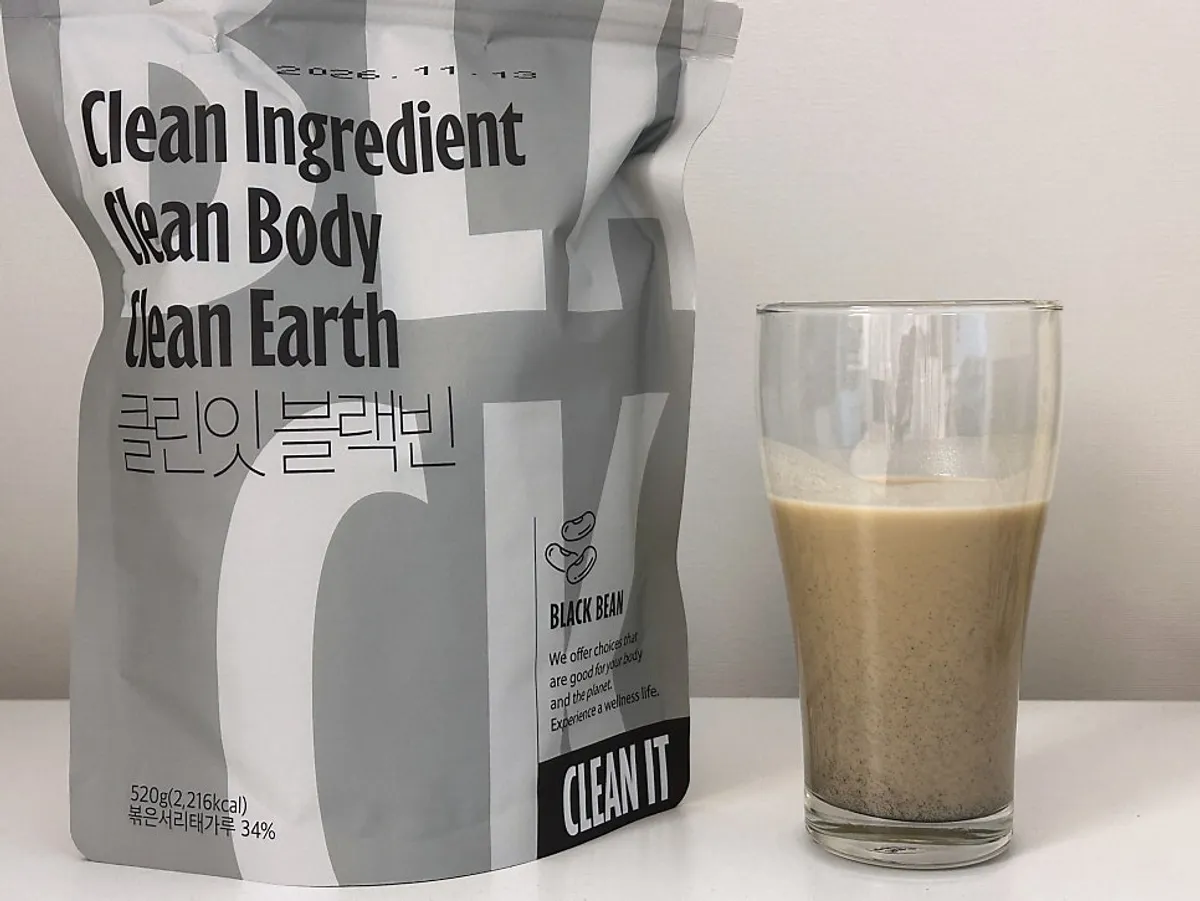 Cleanit Black Bean plant protein product package