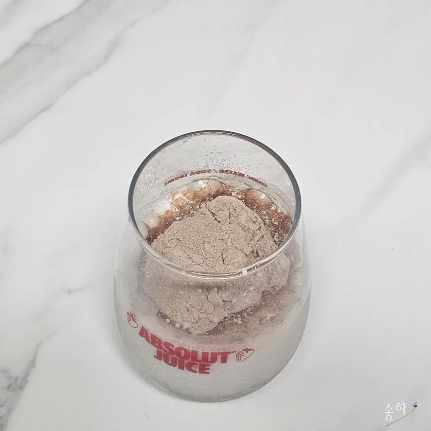 Cleanit Protein Cacao mixed with water