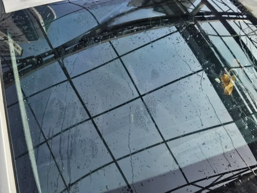 Car windshield whose visibility was bothersome while driving