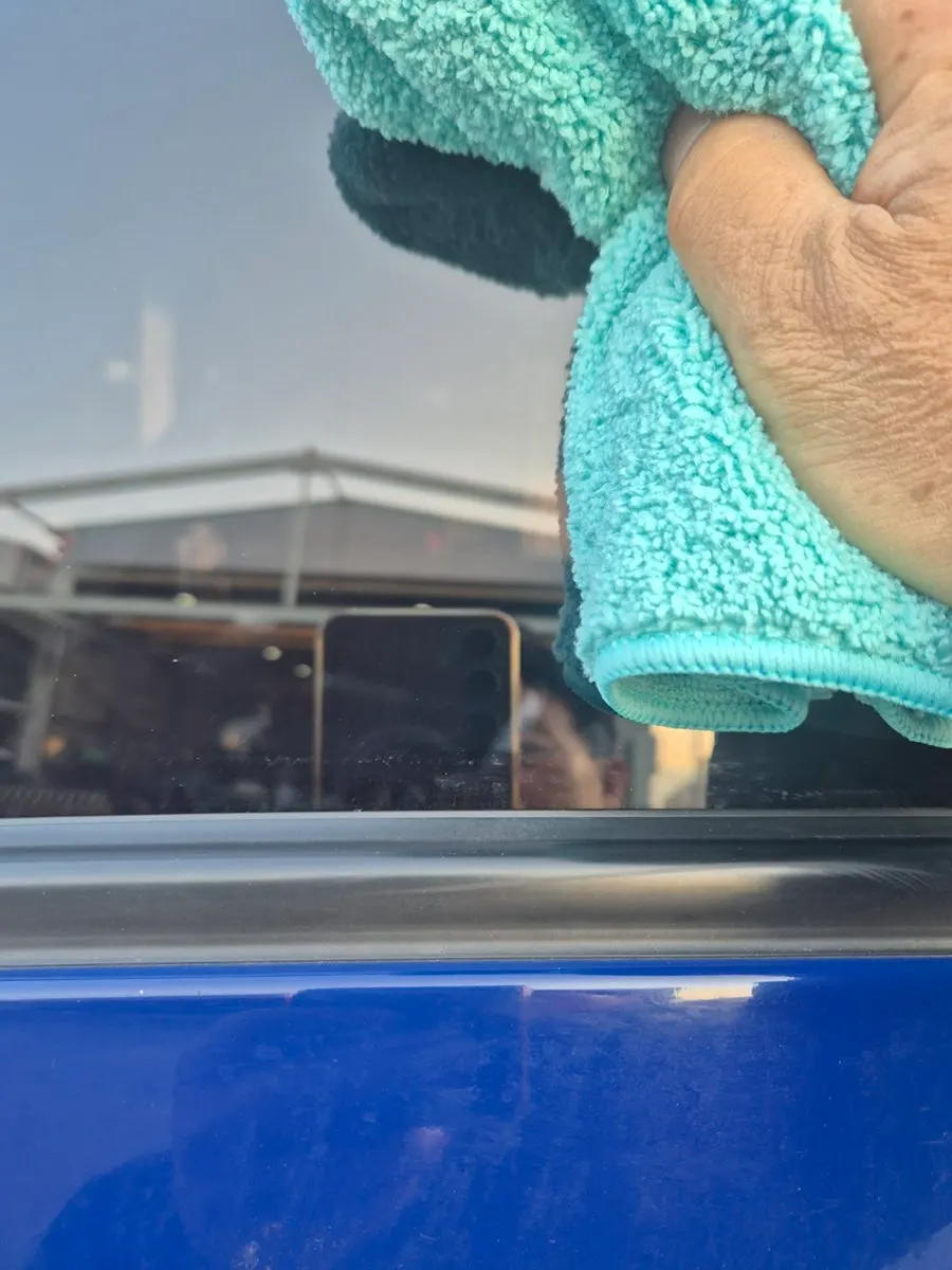 Car glass looking clearer after using AutoGrooming Clean View