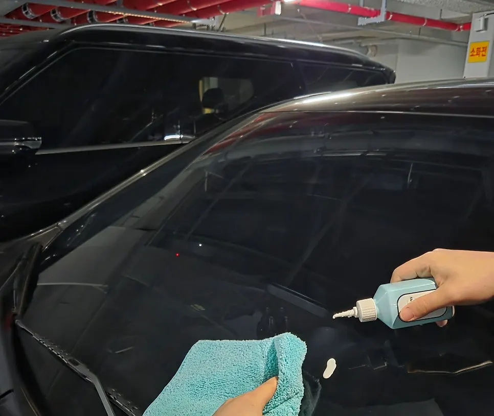 AutoGrooming car glass oil-film remover used for glass care